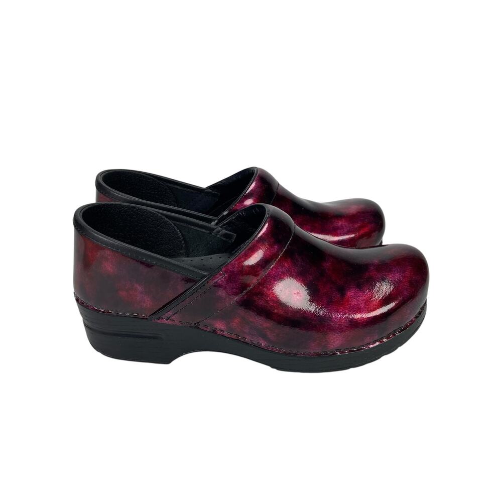 Dansko Clog Leather Slip On Women's Size 40 / US 10